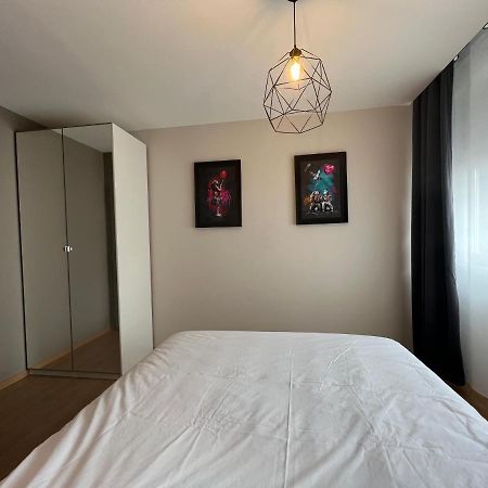 Break In Metz Lägenhet Longeville-les-Metz Exteriör bild